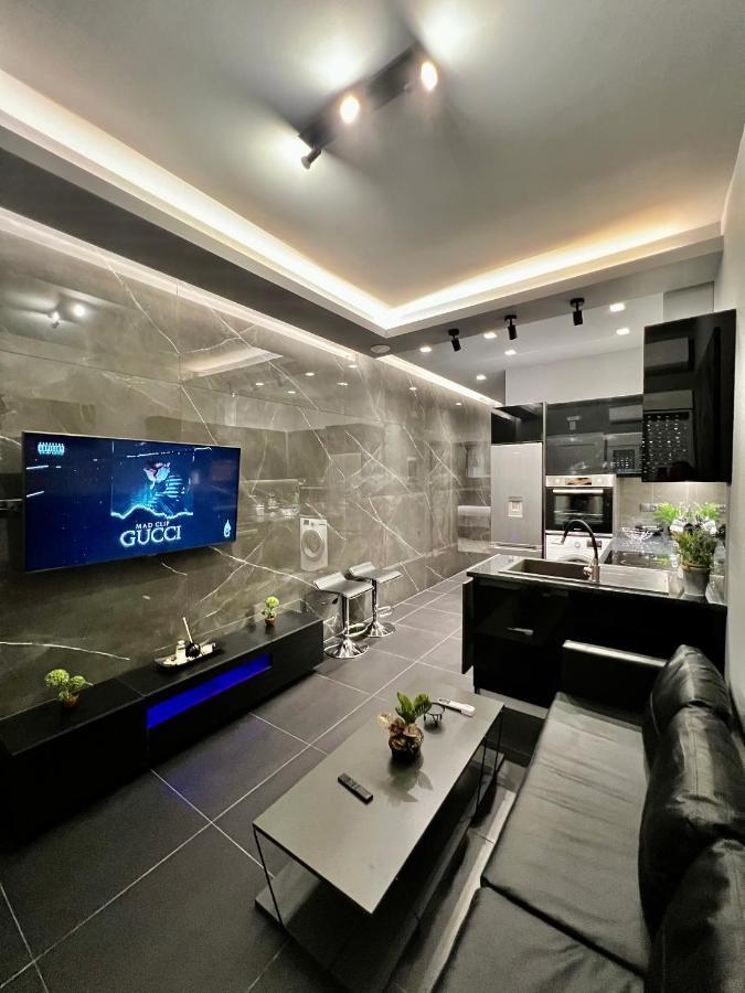 Luxury Black And White Interior Apartments Kalamata Exteriér fotografie