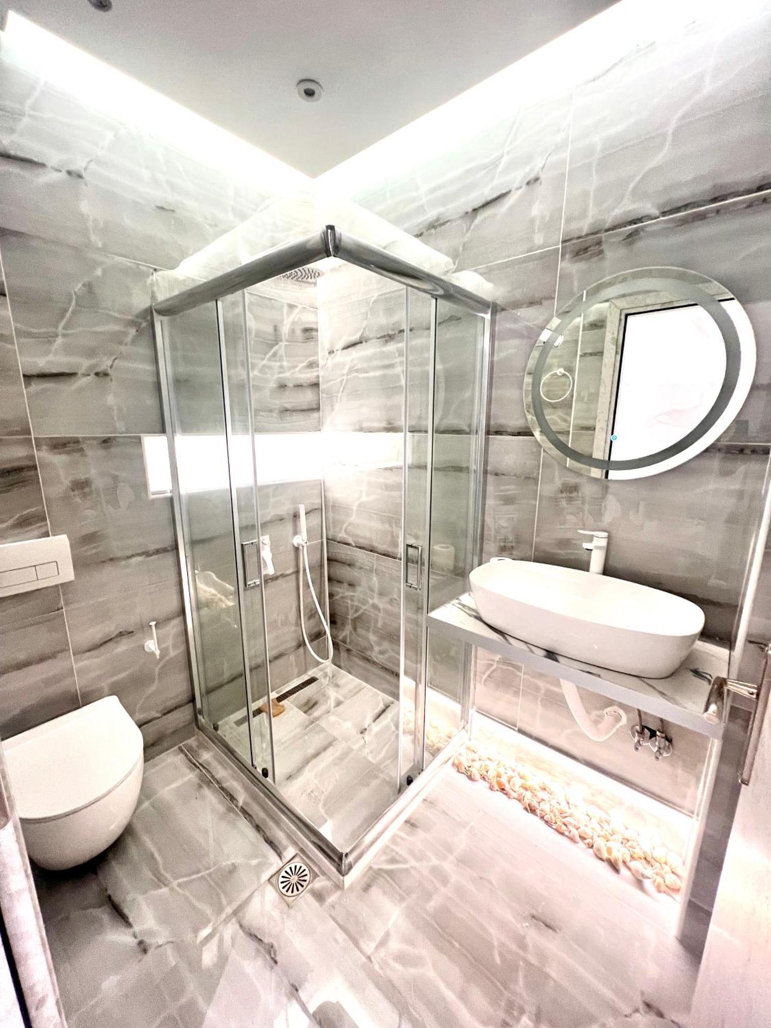Luxury Black And White Interior Apartments Kalamata Exteriér fotografie